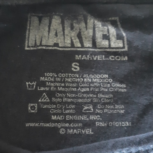 Unisex Size Small Captain America T-Shirt - Picture 2 of 3